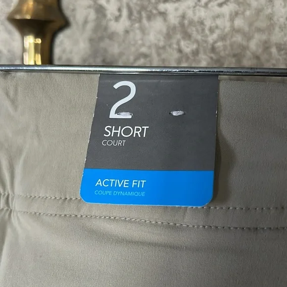 Women Columbia Anytime Outdoor Tan Long Shorts Size 2-Inseam 13 inches - Picture 5 of 5